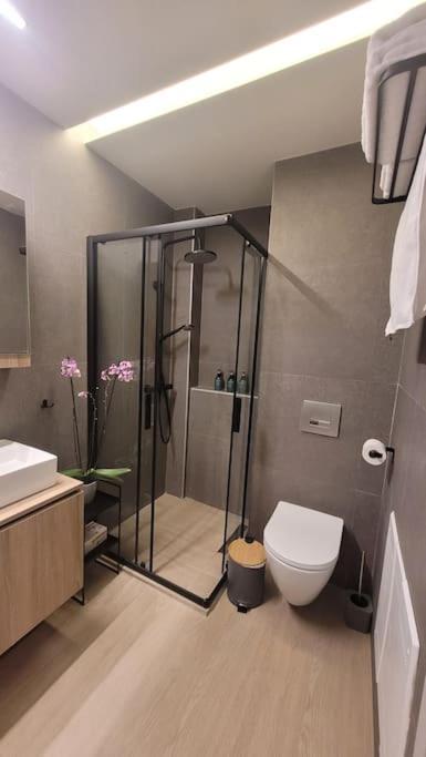8 Blocks Apartments 2B Alexandroupolis Buitenkant foto