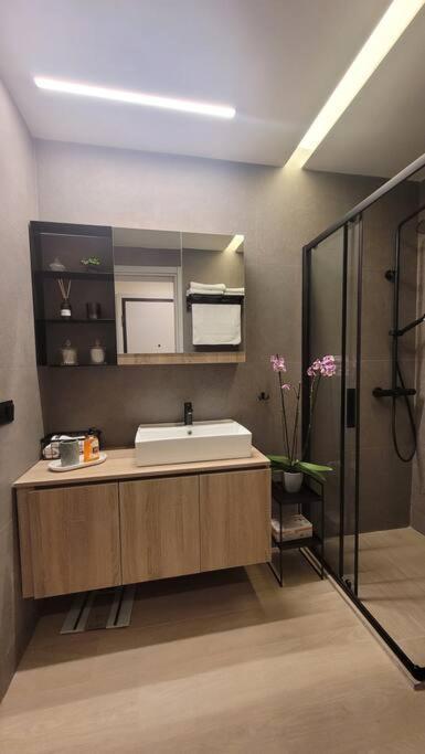8 Blocks Apartments 2B Alexandroupolis Buitenkant foto